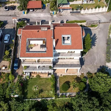 Vrata Jadrana 1 Apartment Rijeka