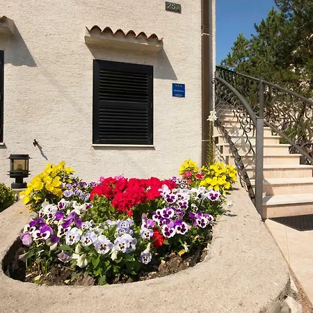 아파트 Vrata Jadrana 1 *