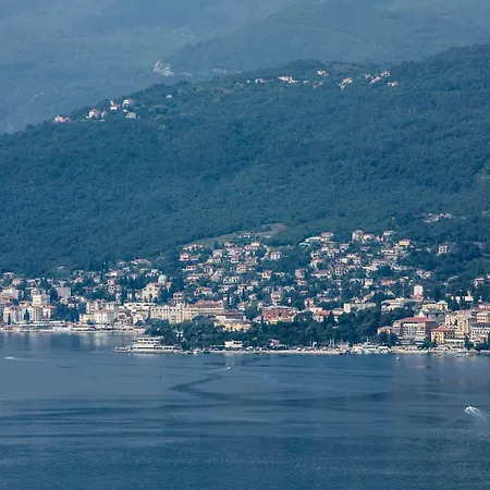 아파트 Vrata Jadrana 1 리예카